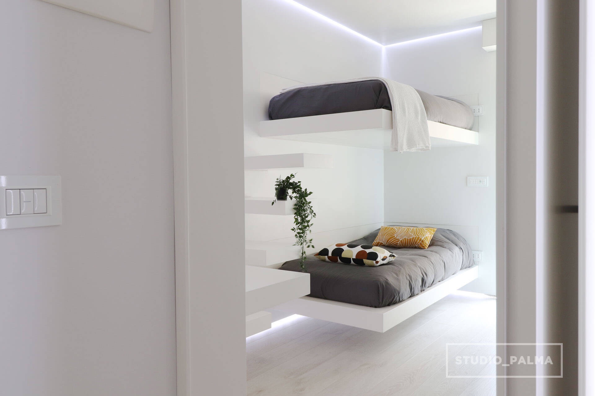 299153736_1154510868439039_3378462751579999089_n